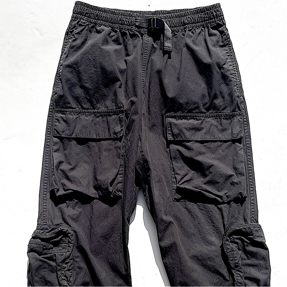 TNA x ARITZIA Women’s Belted Black Cargo Pants Joggers size small - Picture 3 of 5